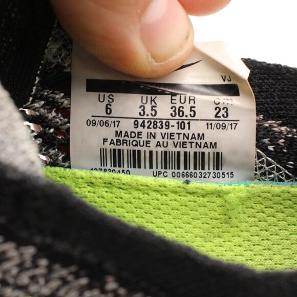 Nike Free RN Flyknit Women's Size 6 Black Gray Running Shoes 942839-101 - Picture 3 of 9